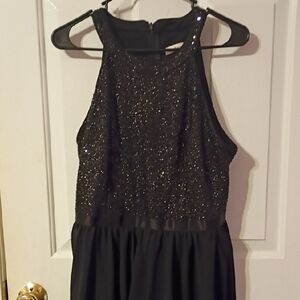 Elegant Black Sleeveless Dress